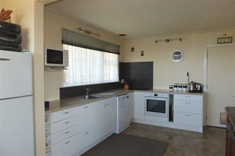 Photo of property in 12 Selwyn Street, South Hill, Oamaru, 9400