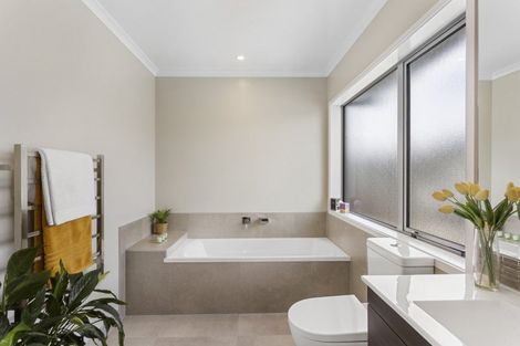 Photo of property in 221 Wainui Road, Silverdale, 0932