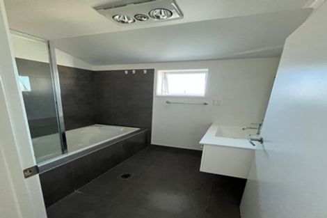 Photo of property in 1/67a Metcalfe Road, Ranui, Auckland, 0612