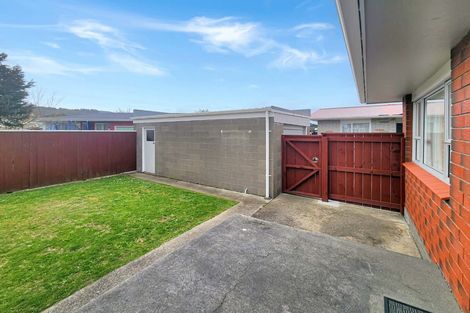 Photo of property in 2 Ferretti Grove, Avalon, Lower Hutt, 5011