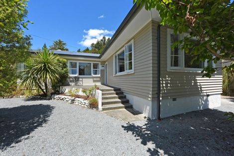 Photo of property in 230 Plateau Road, Te Marua, Upper Hutt, 5018