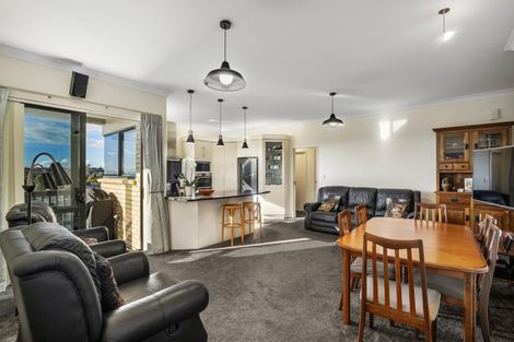 Photo of property in 35 Estuary View Road, Welcome Bay, Tauranga, 3112