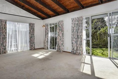 Photo of property in 1/23 Craigbank Avenue, New Lynn, Auckland, 0600