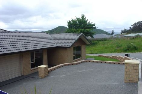 Photo of property in 112 Milton Terrace, Picton, 7220