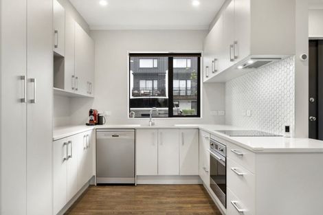 Photo of property in 3 Tahuhu Road, Mount Wellington, Auckland, 1062