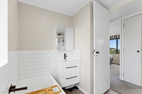 Photo of property in 9a Scott Avenue, Otaki Beach, Otaki, 5512