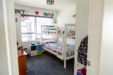 Photo of property in 52 Fergusson Street, Stoke, Nelson, 7011