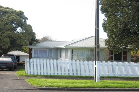 Photo of property in 13 Tawa Crescent, Manurewa, Auckland, 2102