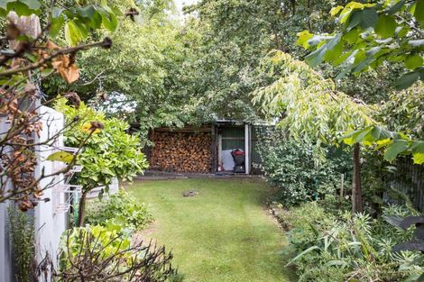 Photo of property in 89 Bridge Street, Bulls, 4818