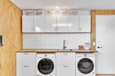 Photo of property in Luggate Park, 32 Cooper Crescent, Luggate, Wanaka, 9383