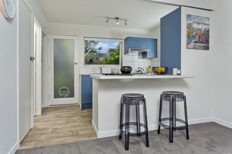 Photo of property in 3/2 Bentley Avenue, Glenfield, Auckland, 0629