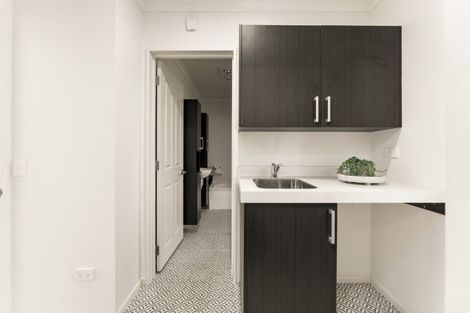 Photo of property in 8a Queen Street, Brighton, Dunedin, 9035