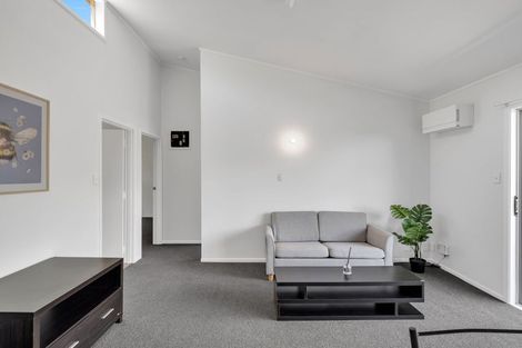 Photo of property in 2/33 Grassways Avenue, Pakuranga, Auckland, 2010