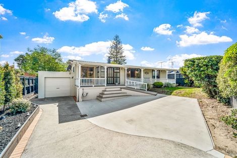 Photo of property in 9b Centreway Road, Orewa, 0931