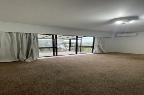 Photo of property in 1/16 Nigel Road, Browns Bay, Auckland, 0630