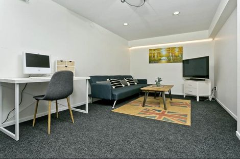 Photo of property in 2/30 Uppingham Crescent, Hillcrest, Auckland, 0627