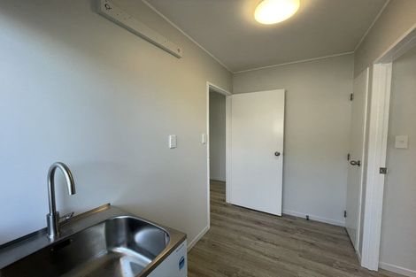 Photo of property in 1/46 Aviemore Drive, Highland Park, Auckland, 2010