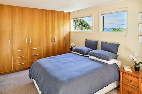 Photo of property in 14 Waitohu Road, York Bay, Lower Hutt, 5013