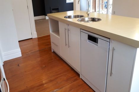 Photo of property in 15 Douglas Street, West End, Palmerston North, 4412