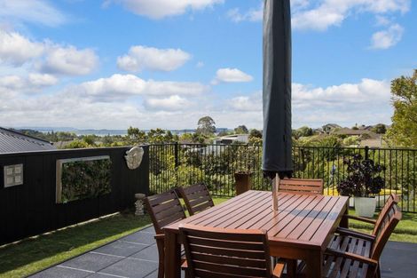 Photo of property in 26 Te Kaka Place, Omokoroa, 3114