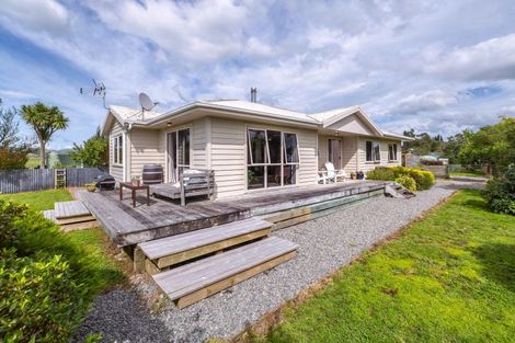 Photo of property in 345 Waihakeke Road, Waihakeke, Carterton, 5792