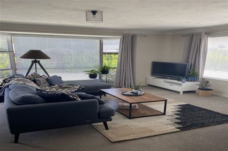 Photo of property in 1/39 Solomon Avenue, Redwood, Christchurch, 8051