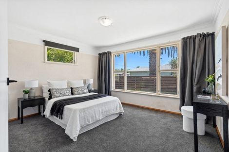 Photo of property in 1 Highfield Place, Levin, 5510
