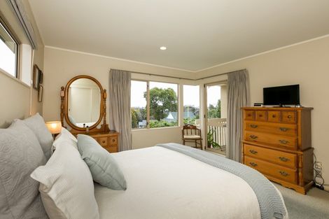 Photo of property in 20b Tauroa Road, Havelock North, 4130