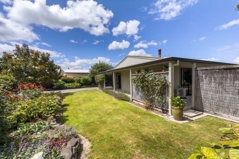 Photo of property in 27 Lincoln Road, Carterton, 5713