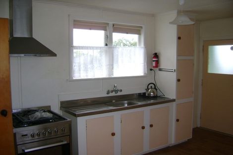 Photo of property in 73 Greenslade Crescent, Northcote, Auckland, 0627