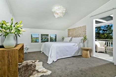 Photo of property in 1a Ferry Parade, Herald Island, Auckland, 0618