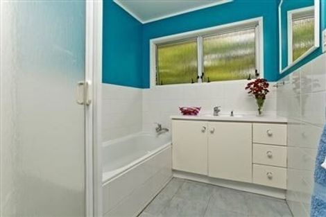 Photo of property in 158 Lynn Road, Bayview, Auckland, 0629