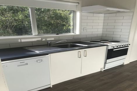 Photo of property in 28 Spinella Drive, Bayview, Auckland, 0629