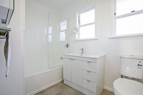 Photo of property in 60 Brandon Street, Featherston, 5710