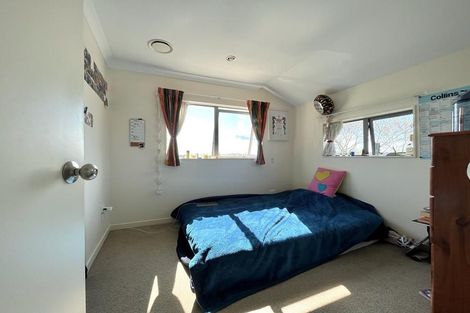 Photo of property in 1/41 Butley Drive, Farm Cove, Auckland, 2012
