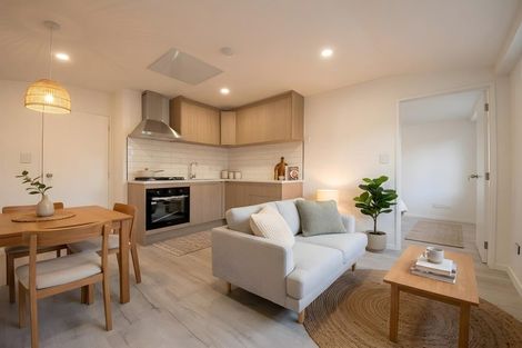 Photo of property in 22 Botany Road, Howick, Auckland, 2010