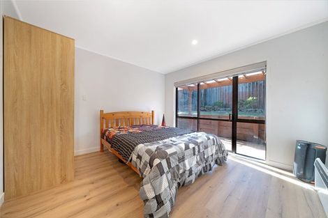 Photo of property in 2/46a Captain Scott Road, Glen Eden, Auckland, 0602