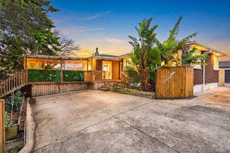 Photo of property in 209b Edmonton Road, Te Atatu South, Auckland, 0610