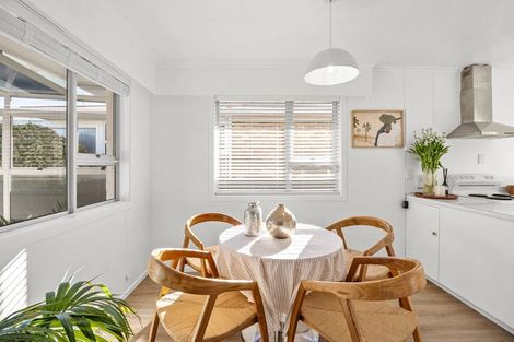 Photo of property in 109 Govett Avenue, Frankleigh Park, New Plymouth, 4310