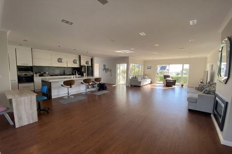 Photo of property in 26 Milano Boulevard, Karaka, Papakura, 2113