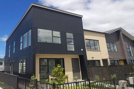 Photo of property in 53 Manarini Road, Westgate, Auckland, 0614