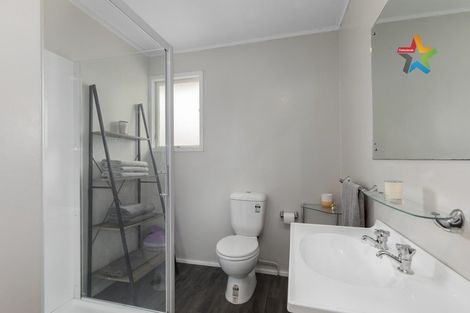 Photo of property in 2/30 Awamutu Grove, Waiwhetu, Lower Hutt, 5010