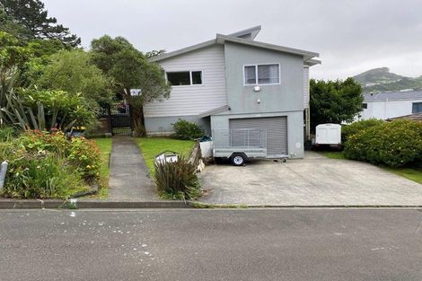 Photo of property in 4 Abbey Way, Whitby, Porirua, 5024