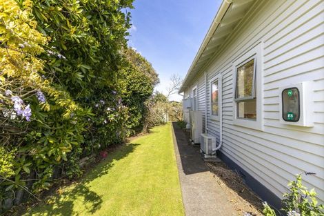Photo of property in 5 Harris Street, Waitara, 4320