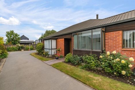 Photo of property in 2/30b Taylors Avenue, Bryndwr, Christchurch, 8052