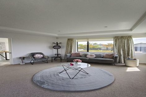 Photo of property in 10 Amner Place, Havelock North, 4130
