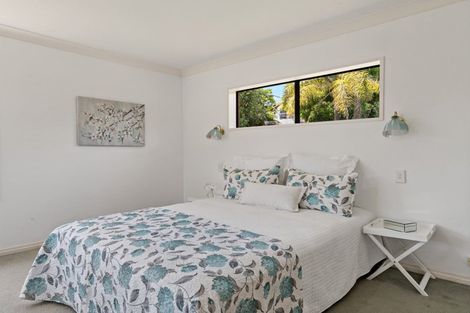 Photo of property in 31 Gilberd Place, Torbay, Auckland, 0630