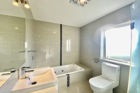 Photo of property in 54 Killarney Drive, Flat Bush, Auckland, 2019