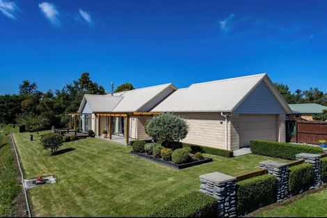 Photo of property in 2 Stonebridge Lane, Oxford, 7430