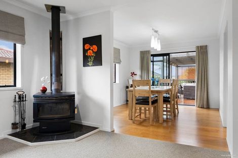 Photo of property in 15 Orangewood Drive, Northpark, Auckland, 2013